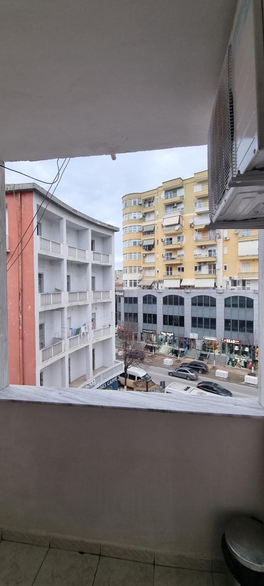 Liam'S Apartment Durrës Buitenkant foto